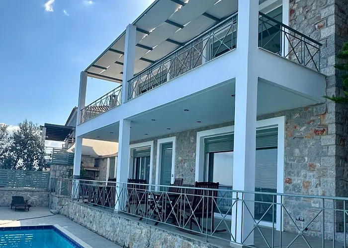 Korina Semesterbostad *